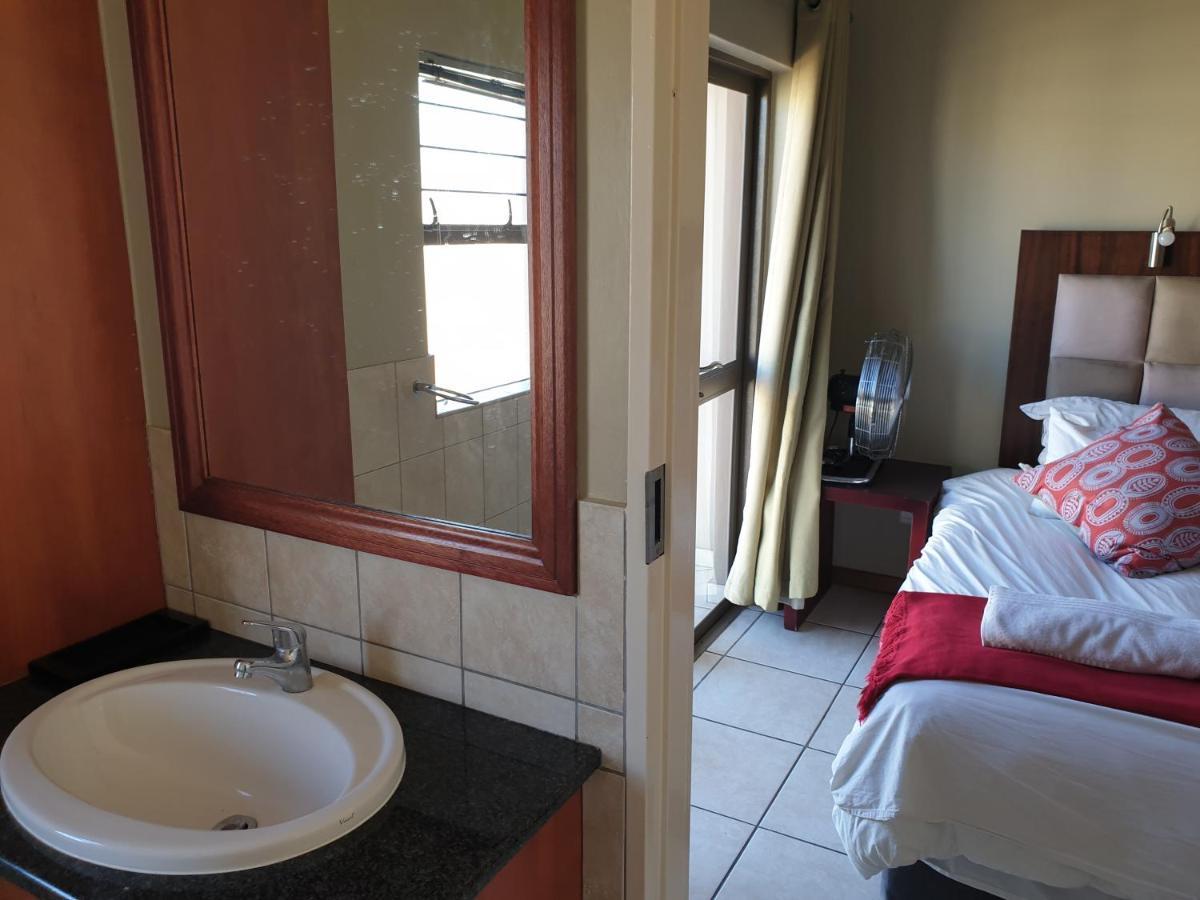 Grosvenor Apartments Pretoria Exterior photo